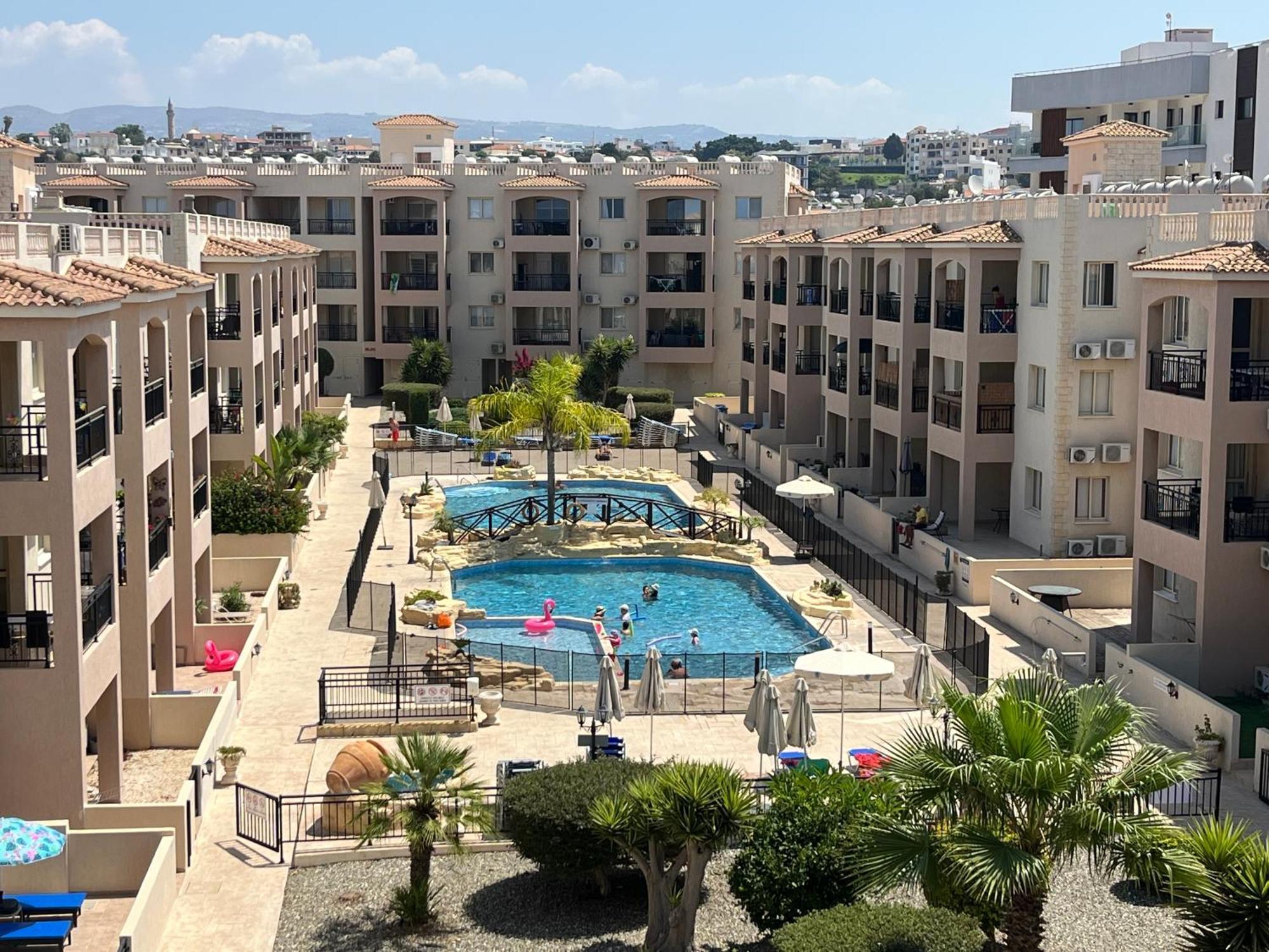Royal Seacrest Residence Paphos Eksteriør billede